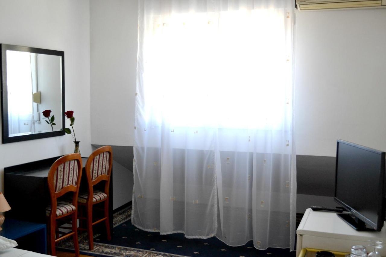 Rooms Lux Split Exterior foto